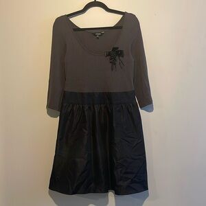 Express Grey & Black Midi Dress Size 10 – ¾ Sleeve Scoop Neck, Fit & Flare, EUC